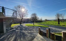 Le Logis Des Chons A La Campagne A Saint Hilaire Du Bois - Lys Haut Layon